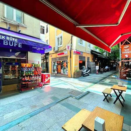 4 And Living New Family House Facility On Istiklal Street In Taksim Center 公寓 *