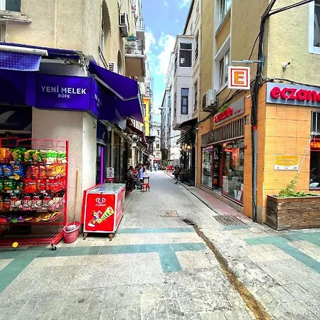 Apartment 4 And Living New Family House Facility On Istiklal Street In Taksim Center Istanbul