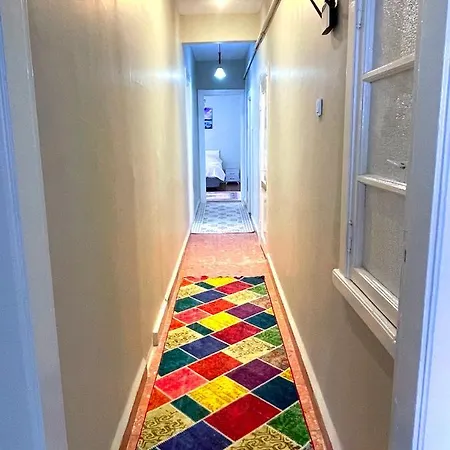 4 And Living New Family House Facility On Istiklal Street In Taksim Center Apartment *